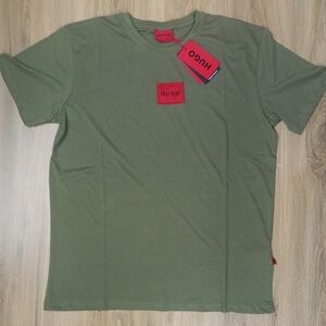 New Hugo BOSS t-shirt with tags | Green | Med